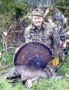 MPH Spring Trophy Gobbler and Your Host Roger Raisch 400.jpg (111484 bytes)